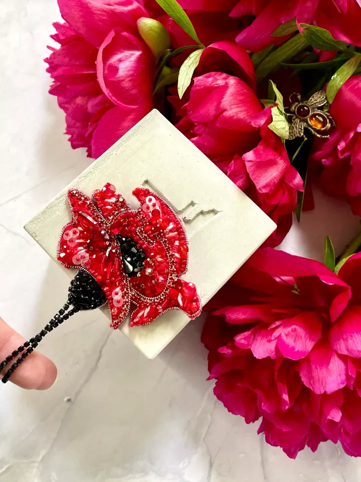 Poppy Brooch in Red and Black Colors, Handmade Embroidered Accessory, Flower Pin, Flower Brooch, Red Brooch