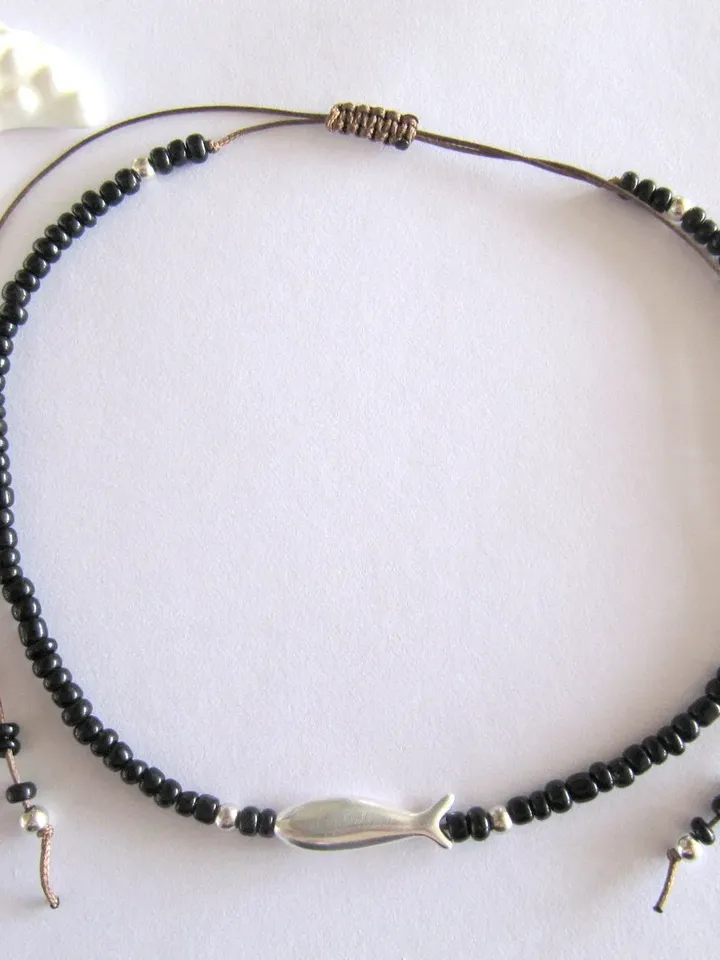 Fish necklace black beads, ocean chain pendant fish silver , maritime chain, fish pendant, gift for woman, black rocailles choker, macrame