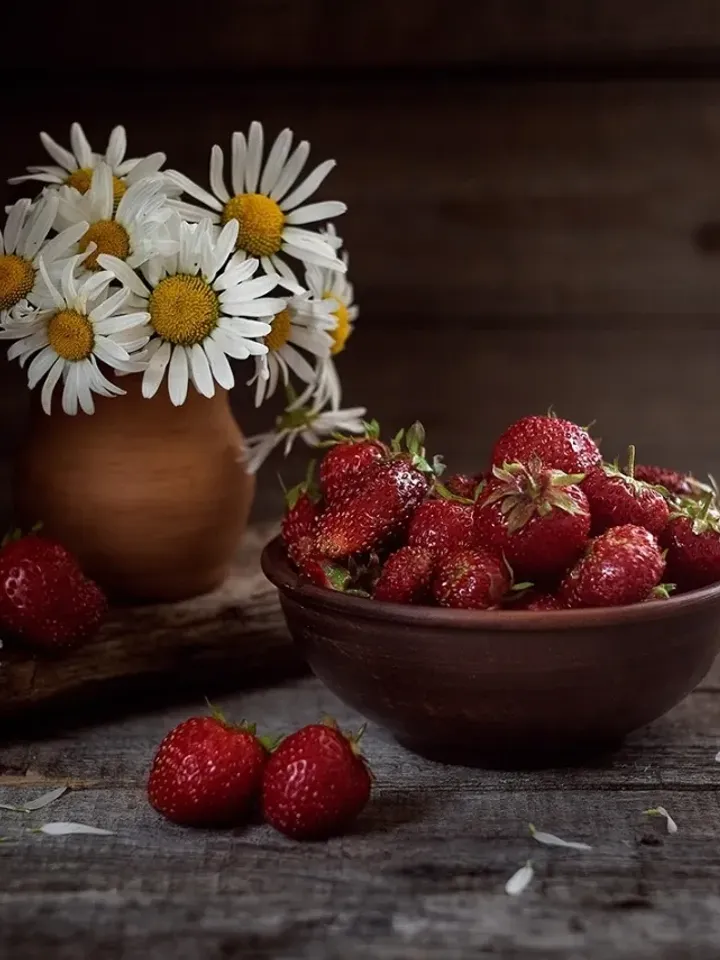 Dried Whole Strawberries 1000gr (35.27 oz)