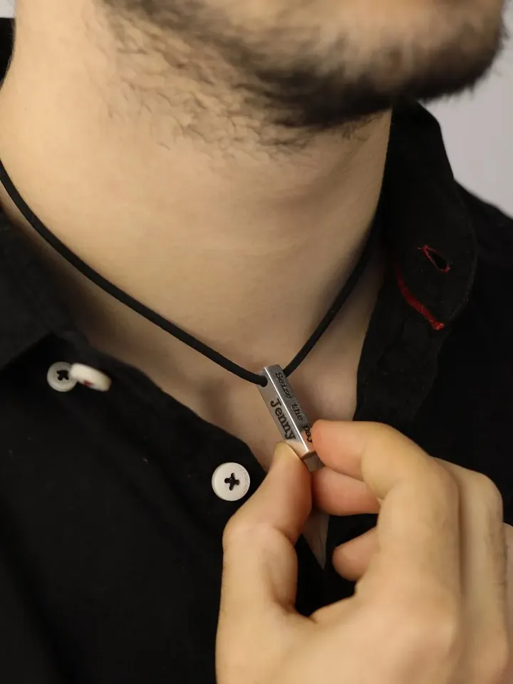 Mens 3D BAR NECKLACE Personalized, 4 Sides Engraving Vertical Bar Necklace, Customized Jewelry Gifts for Dad Grandpa Best Man Leather Choker