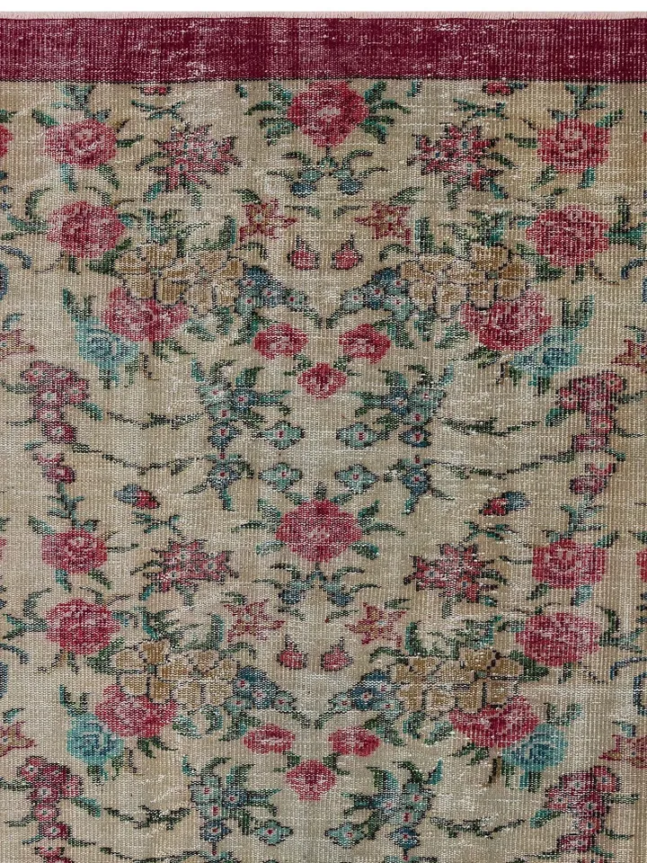 Add a Touch of Elegance to Your Home with this Red Turkish Bohemian Kilim Rug