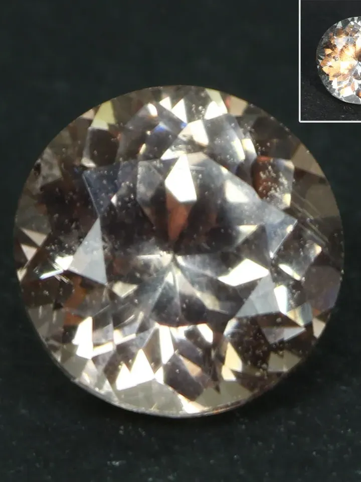 0.57 CT World Very Rare! Unheated 100% Natural Color Change Malaya Garnet