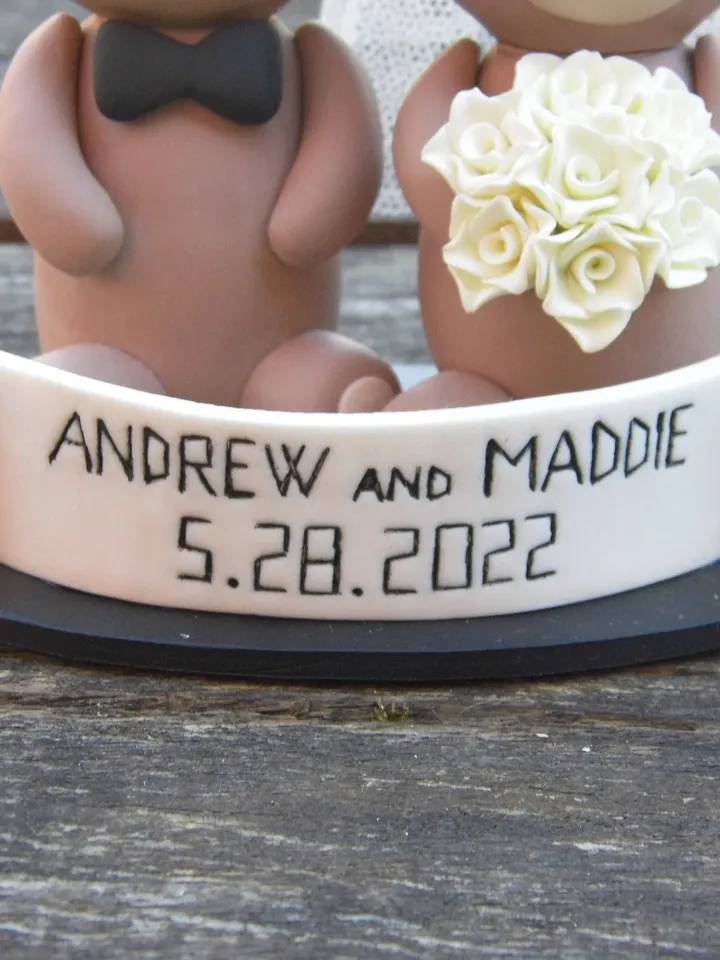 Woodland Wedding Cake Topper, Wedding Cake Topper Figurine, Animal Cake Topper For Wedding, Personalized Animal Bear Couple Cake Topper Gift