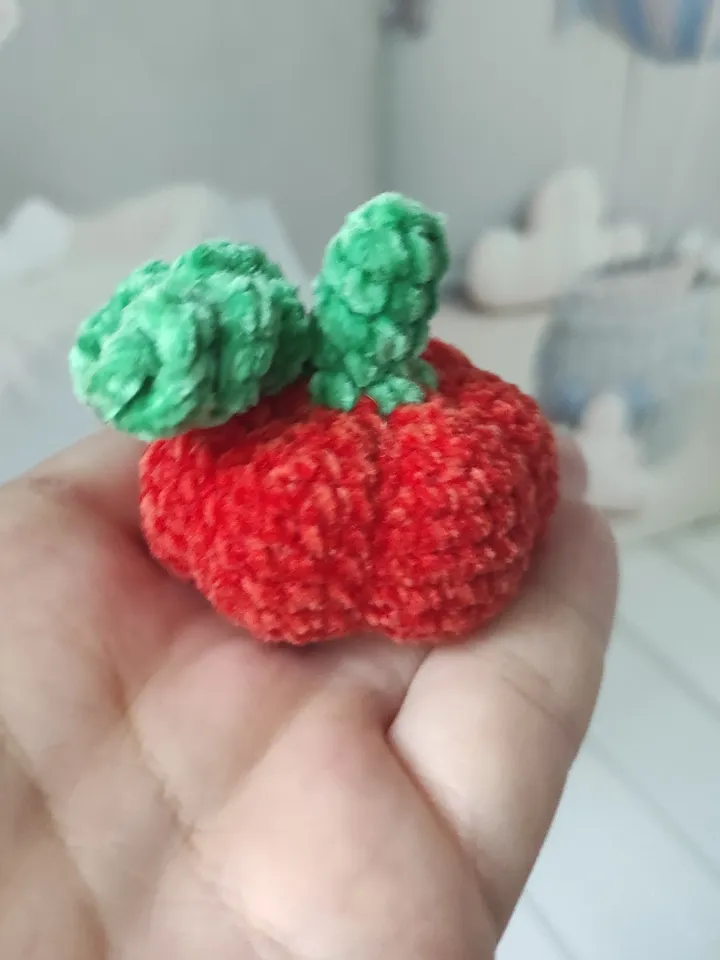 Crochet keychain pumpkin, plush pumpkin, amigurumi pumpkin toy