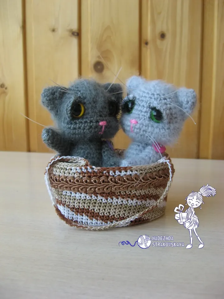 Tutorials: Mommy Cat and cute kittens in basket crochet pattern 3 in 1*