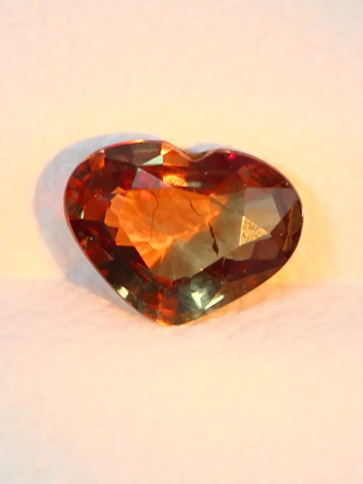 0.63 CT Rare Dazzling Fine Quality Gemstone 100% Natural Color Change Garnet