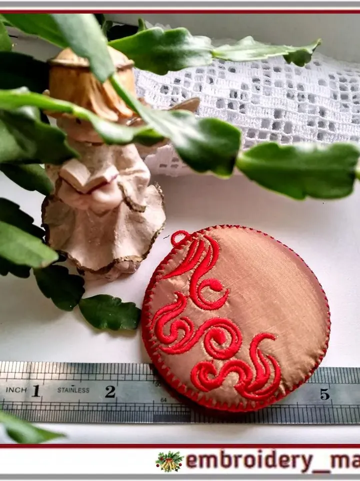 In the hoop Christmas toy cookies machine embroidery design