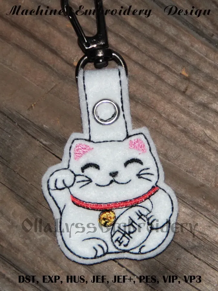 Maneki Neko ITH keychain