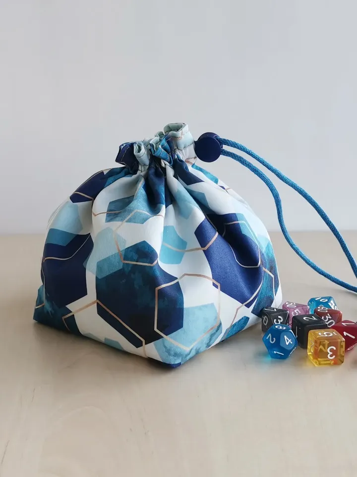 Large dice bag with pockets for 150-200 dice Blue hexagons