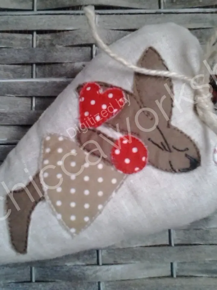 ITH 2 Cuore  con coniglietti in Applique - Ricamo a macchina - Download Digitale