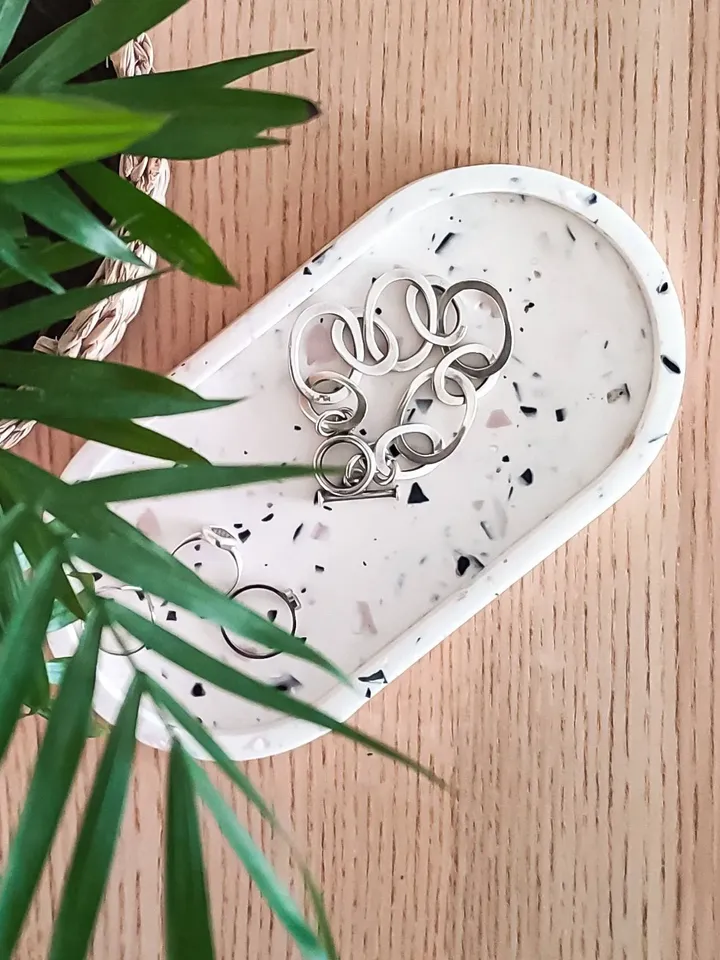 Terrazzo oval tray