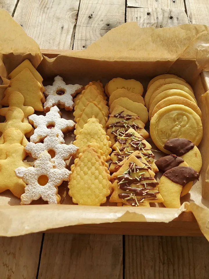36 Pcs Homemade Christmas&New Year Gift Cookies | 3 Dozen Christmas Cookie Assortment,Christmas Party cookies,Christmas Gift,Cookie Gift box