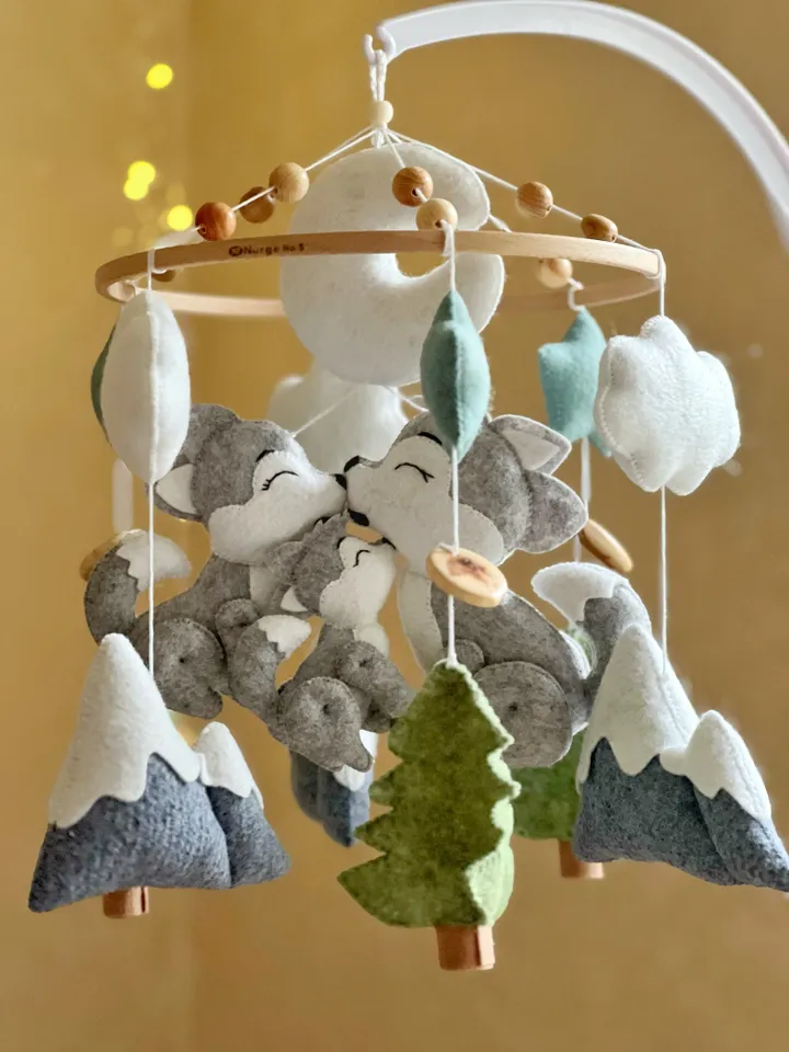 Wolf mobile Woodland mobile felt Boy mobile cot Mountains mobile crib Nursery decor