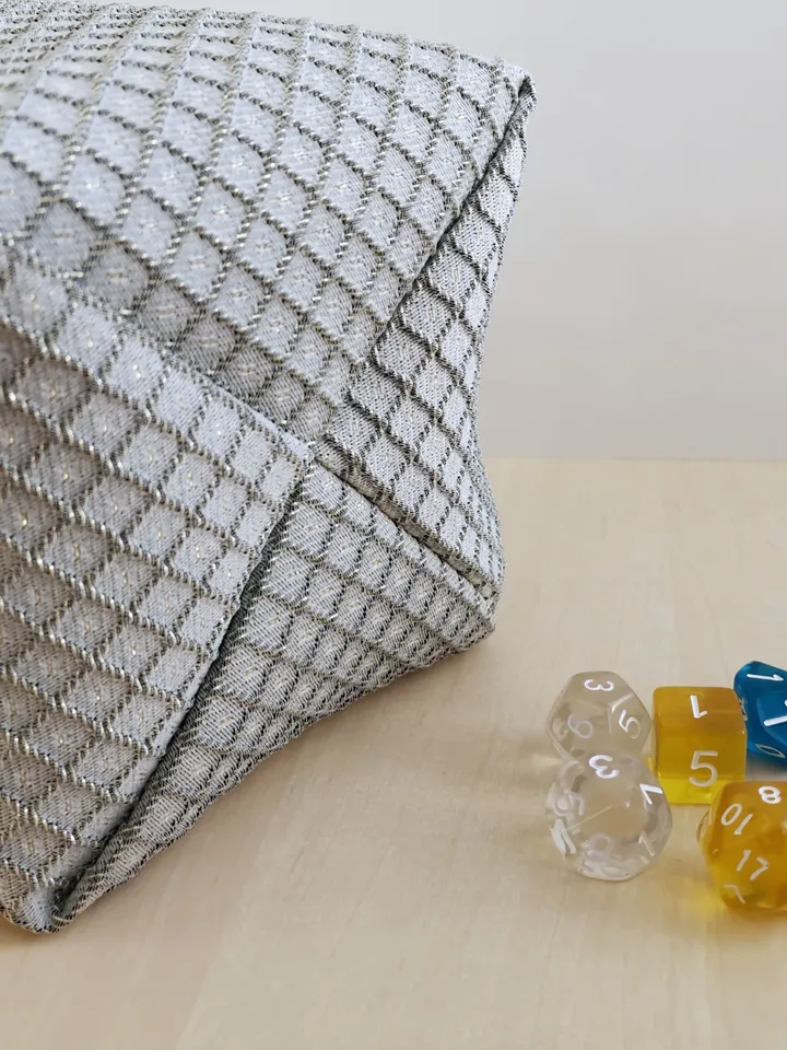 Large dice bag with pockets for 150-200 dice Silver jacquard