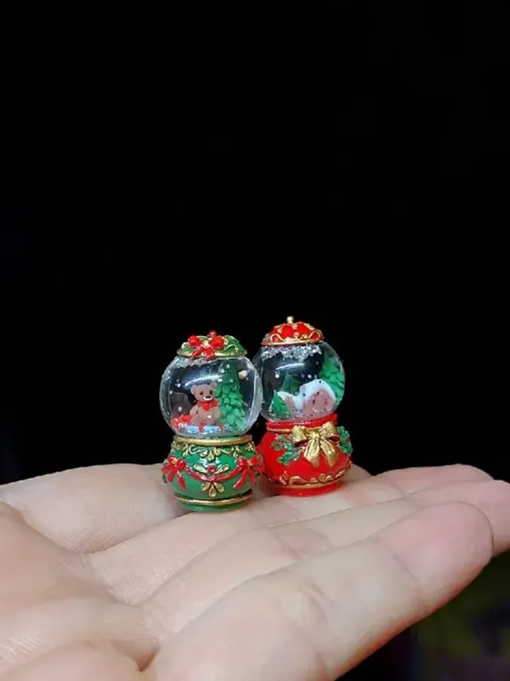 Miniature Snow Ball 1:12 , Christmas Glass Ball, Micro Snow Ball, Dollhouse Ball, Micro Glass Ball,Dollhouse ball 1:12