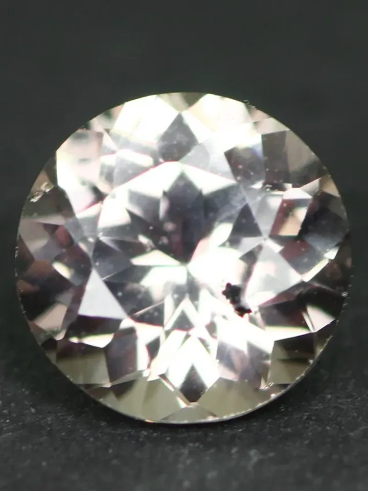 0.42 CT Stunning Rarest Unheated 100% Natural Color Change Malaya Garnet