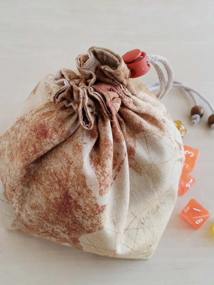 Large dice bag with pockets for 150-200 dice Old map