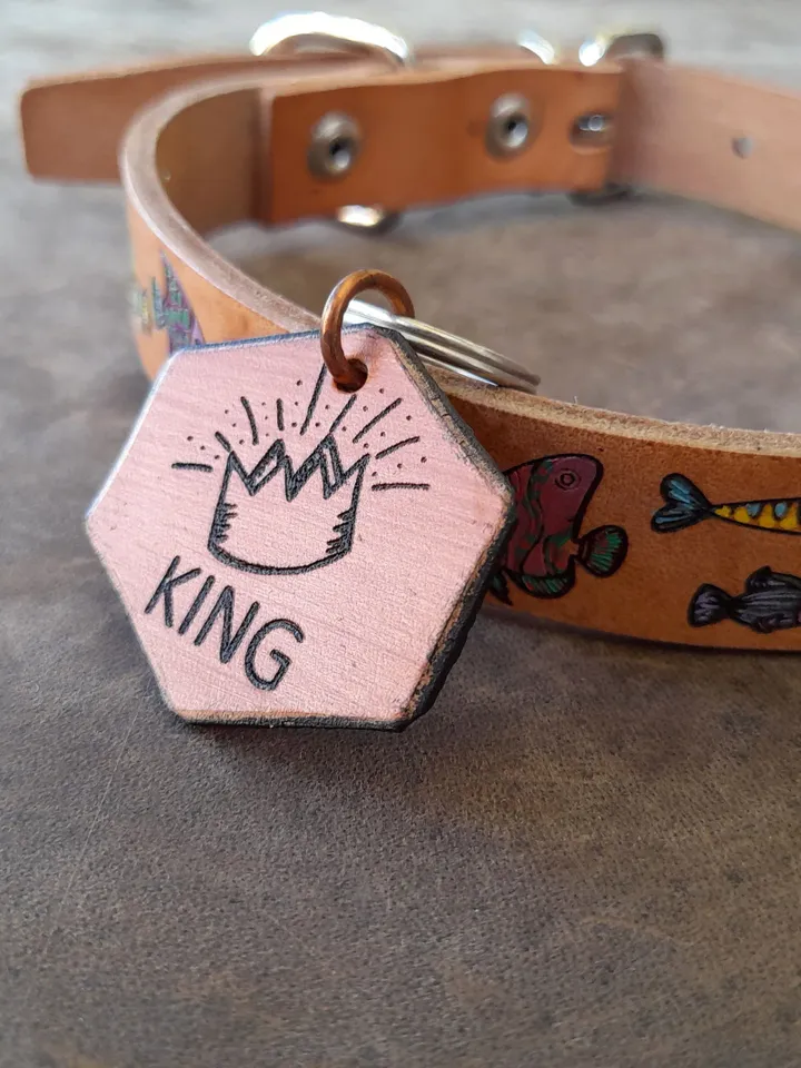 Personalized Dog ID Tag with Crown Design, King/Queen Pet Tag, Waterproof, Silent Leather Dog ID Tag, Puppy Tag
