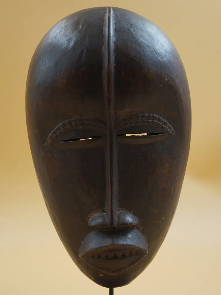 Ngbaka Vintage African Mask art