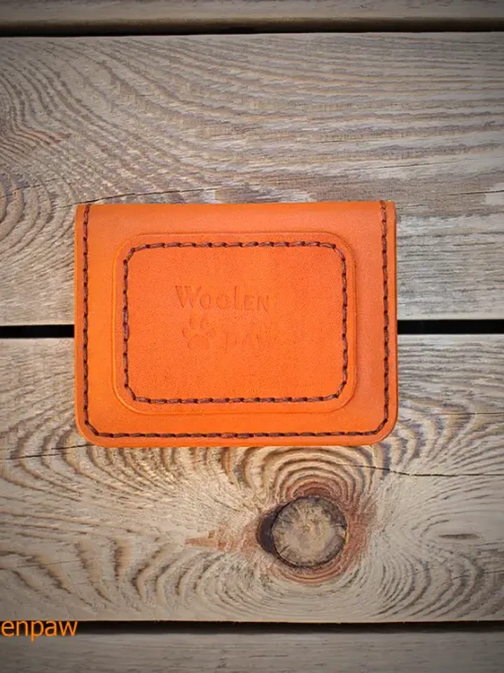 Leather pattern - Bi-fold wallet with coin pocket. BF+