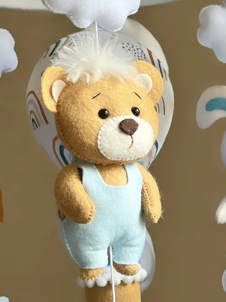 Hot air balloon mobile with animals, baby shower gift, baby boy mobile