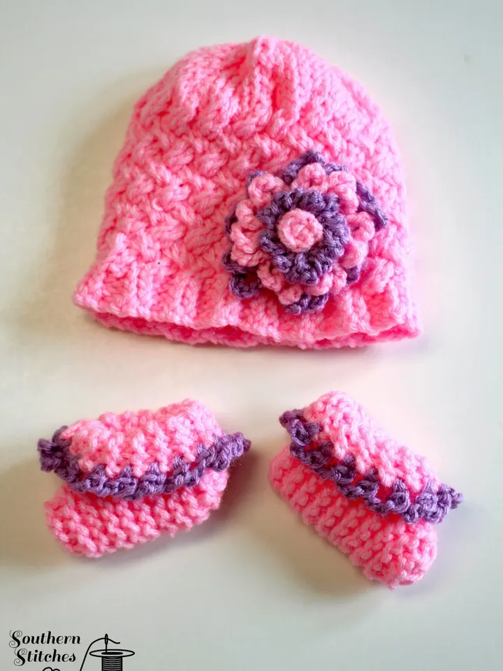 Micro Preemie Baby Hat and Socks, NICU Essentials, Tiny Newborn Crib Hats, Hospital Nurse Accessories, Expectant Parents, Premature Birth