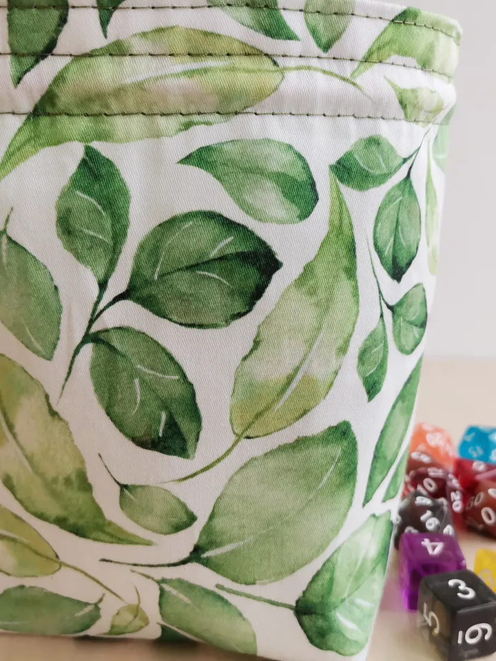 Large dice bag with pockets for 150-200 dice Green leaves