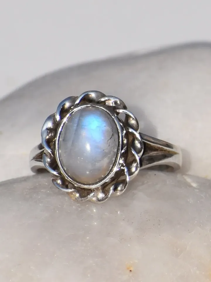 Moonstone Ring, Sterling Silver Ring, Natural Moonstone, Oval Gemstone, Solitaire Ring, Promise Ring, Stacking Ring, Everyday Ring, Gift Her