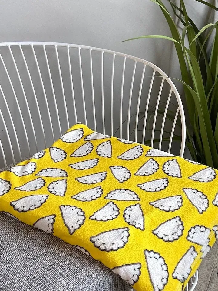 Pierogi throw blanket / pierogi blanket / dumpling blanket / polish gift / polish pierogi / gyoza / polish dumpling / dumplings