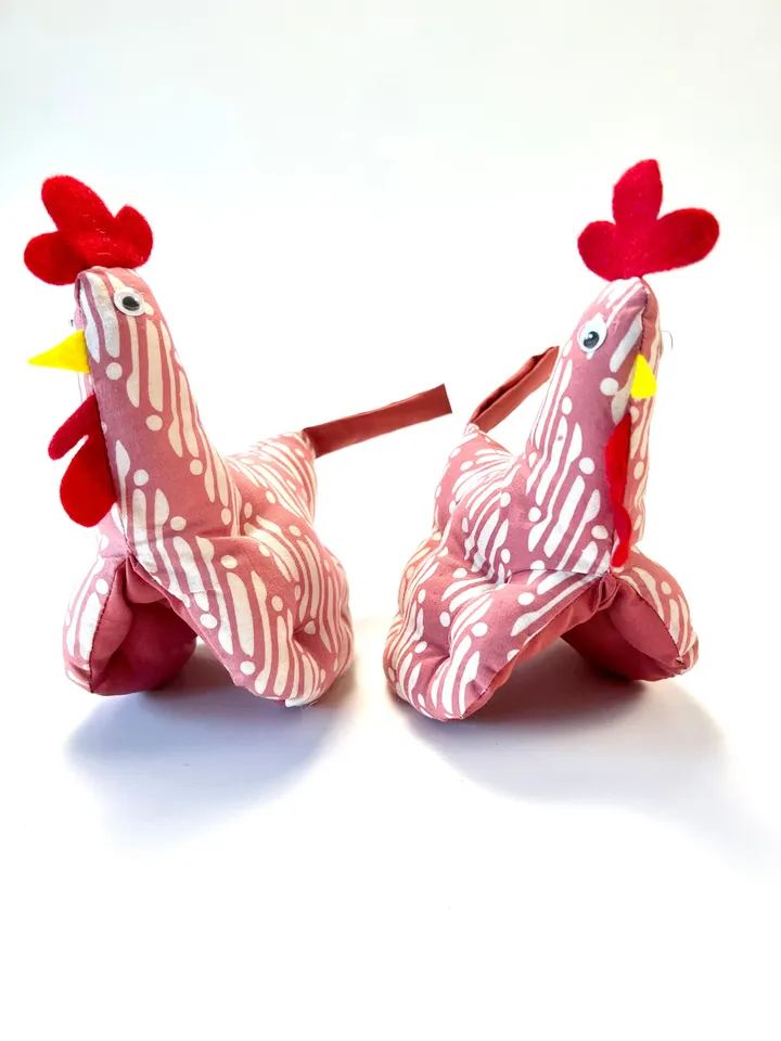 Farmhouse Pot Holders | Chicken Oven Mitts in Pink Batik | Hot Pads