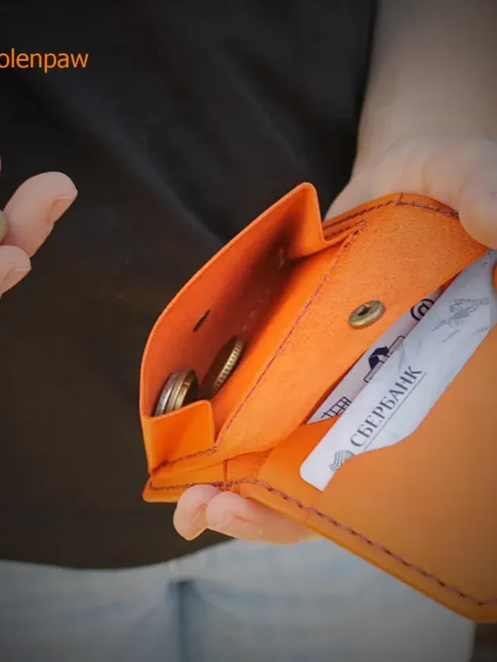 Leather pattern - Bi-fold wallet with coin pocket. BF+