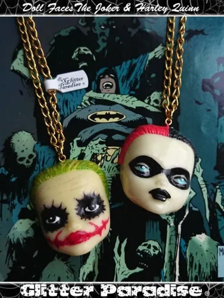 DollFace Chola Clown - Necklace - Payasa - Mexican Clown Necklace - Pachuca Jewelry - Chicana Jewelry - Chingona Jewelry - Glitter Paradise®