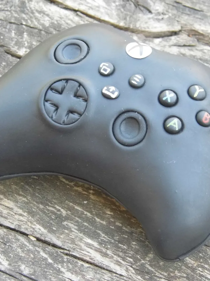 Custom Black Xbox Controller, Polymer Clay Xbox Figurine, Handmade Xbox Controller, Personalized Video Game Xbox Controller Birthday Gift