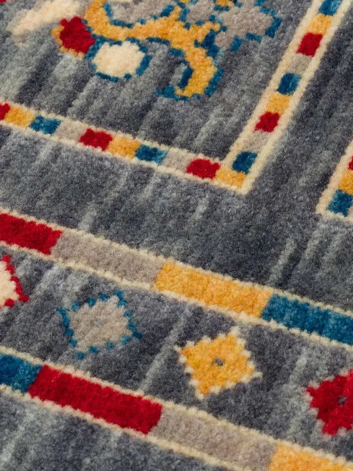 Discover the Timeless Elegance of Our Modern Oushak Rug for Your Home!