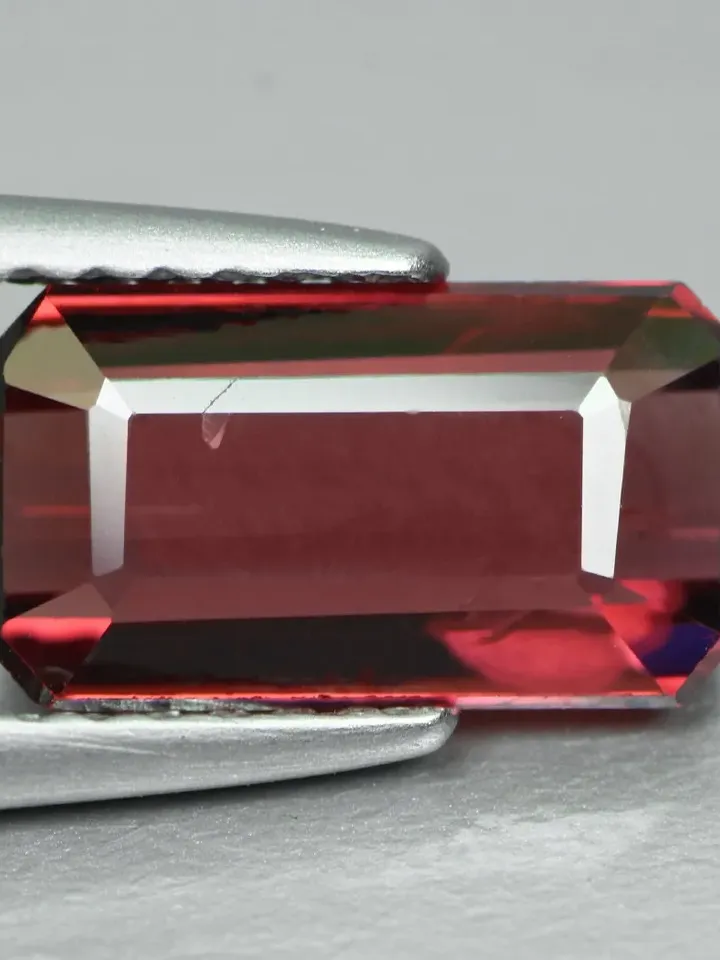 2.43 CT Exquisite Hot Reddish Pink Color Unheated 100% Natural Rhodolite Garnet