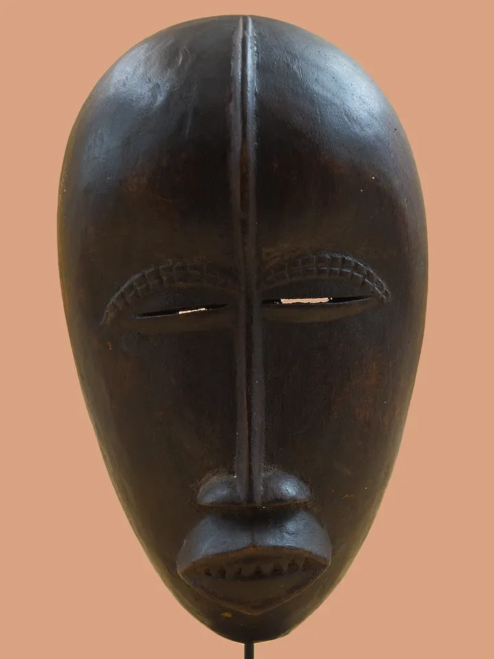 Ngbaka Vintage African Mask art