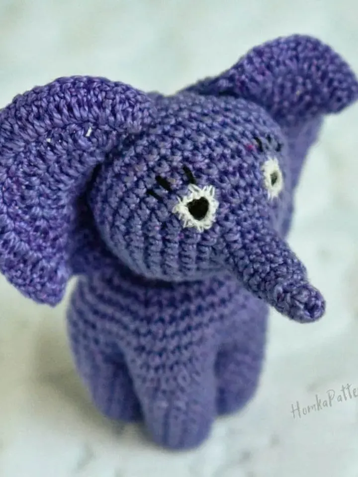 Elephant pattern, amigurumi crochet elephant