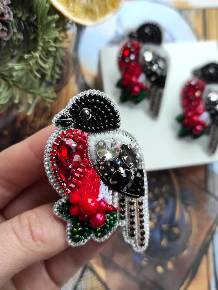 bullfinch brooch, bird brooch, brooch pin, beaded brooch, mothers day gift, handmade gifts, brooch, birds, hand embroide
