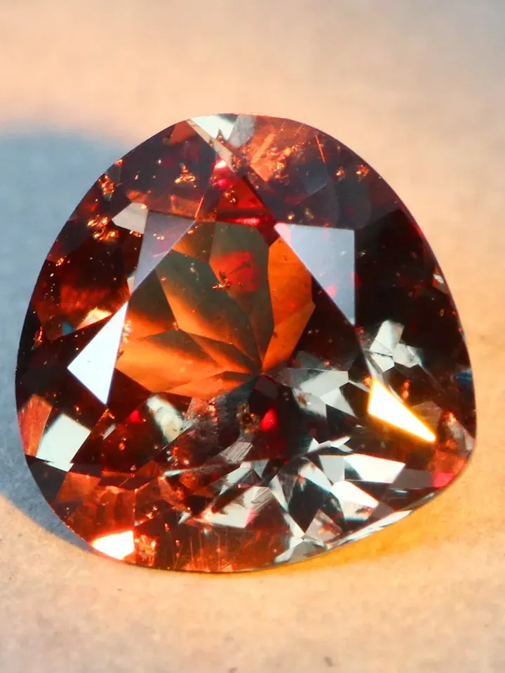 1.08 CT Stunning Rarest Unheated 100% Natural Color Change Garnet Tanzania