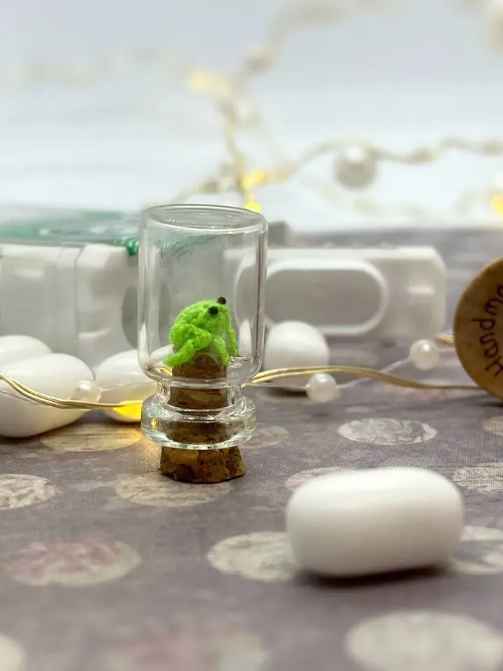 frog figurine in glass bottle micro crochet animal dollhouse miniature tiny frog amigurumi terrarium miniature cute gift