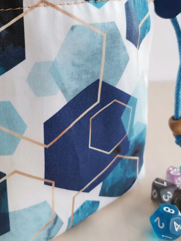Large dice bag with pockets for 150-200 dice Blue hexagons