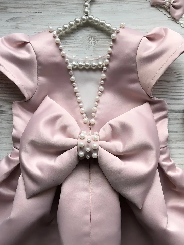 Blush pink dress with pearls, headband, panties and shoes for baby girl. First birthday outfit for girl. Baptism outfit for baby girl.