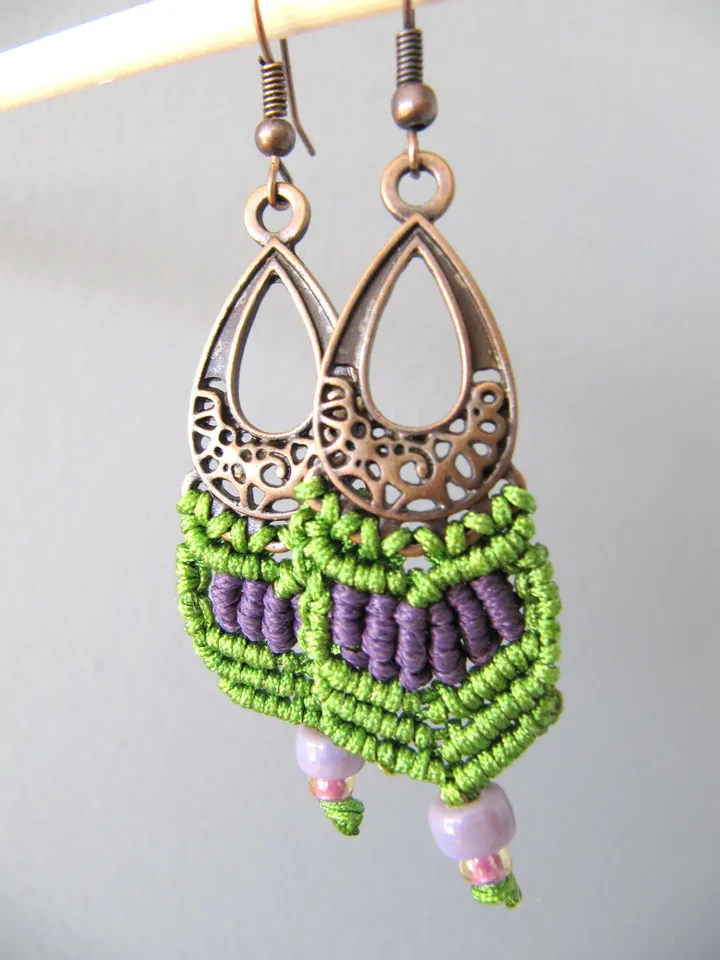 Macrame earrings, macrame jewelry, boho earrings, hippie earrings, green earrings, boho chic, hanging earrings, hippie jewelry, gift
