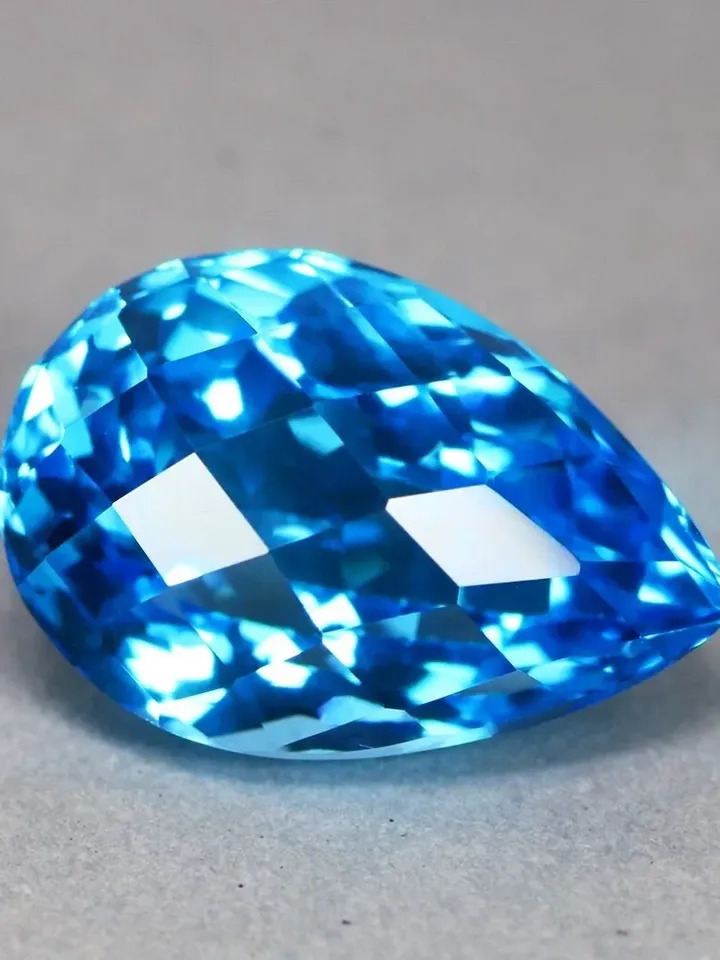 7.45 CT World Class VIP Quality 100% Natural Swiss Blue Topaz from Brazil