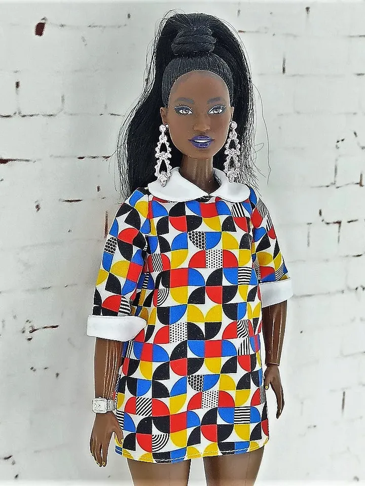 A-silhouette dress with vintage design for Barbie Doll (Curvy)