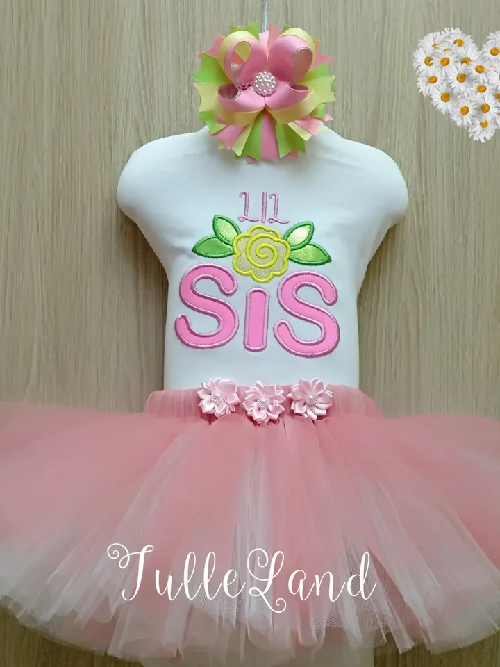 Lil sister with floral Lil Sister Shirt I'm the Big sister Lil sister Little sister Design for Machine Embroidery