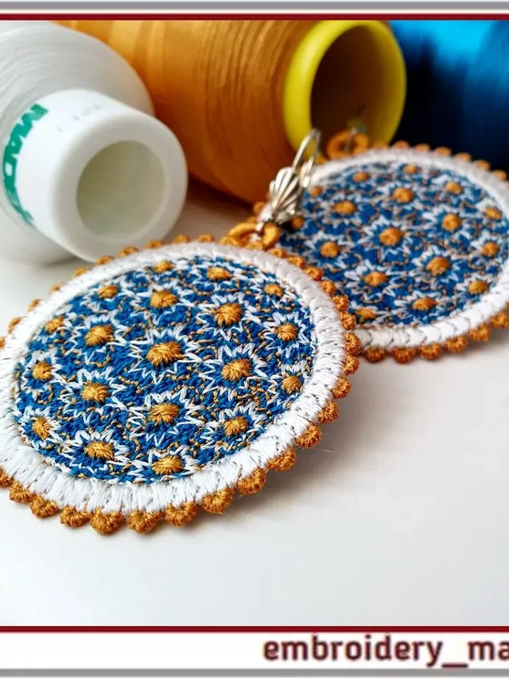 Embroidery design FSL earrings or pendant Chamomile sky