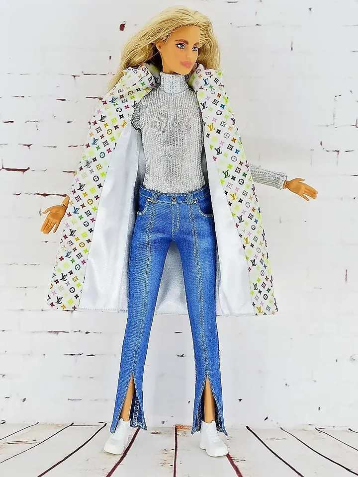 Long quilted vest with hood for Barbie, also for other dolls of similar size