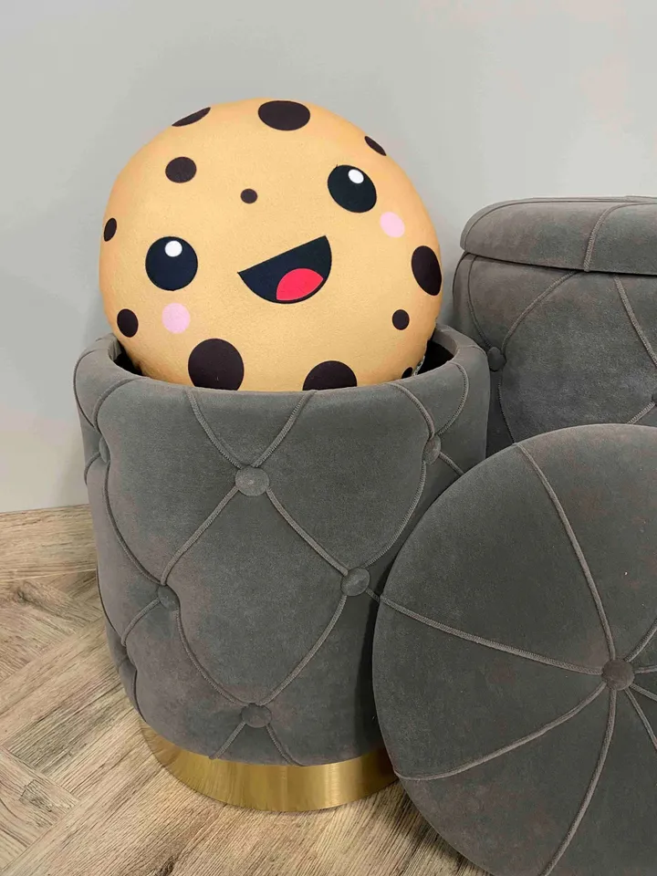 Cookie Pillow / plush cookie / cute kawaii / kawaii food / kids room / food pillow/ cute cookie/ kawaii gifts / chocolate chip cookie