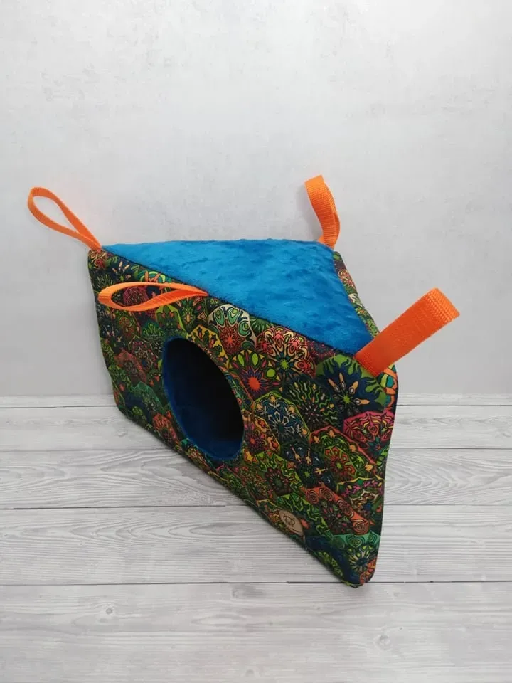 Cozy accessories for rodents, corner rat hammock, chinchilla house, ferret house, guinea pig house, custom rat hammock, guinea pig hideout